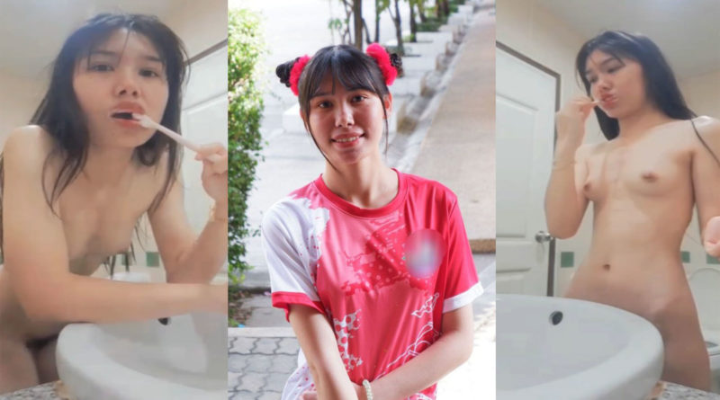 คลิปหลุด18 คอลเสียวกับแฟนสาวทางบ้าน้ำกำลังตั้งเต้าหัวนมชมพูน่าเย็ด