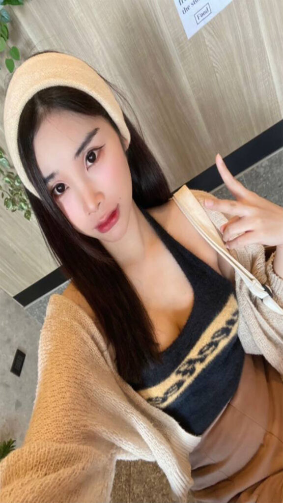 หลุดสาวสอง