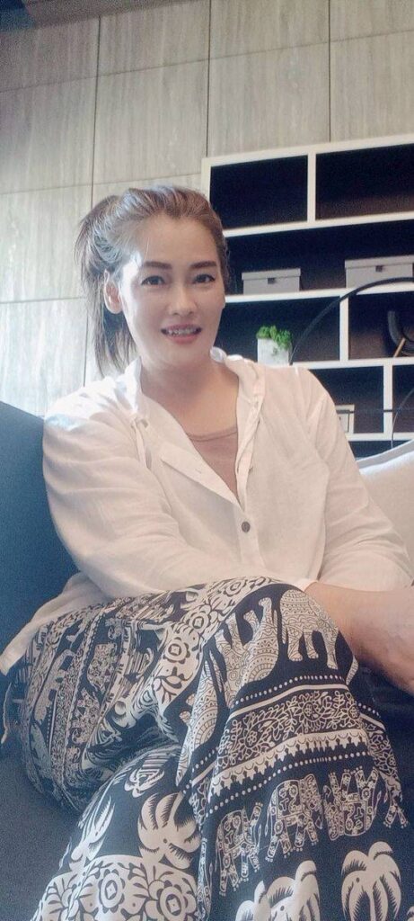 รูปโป้สาวใหญ่