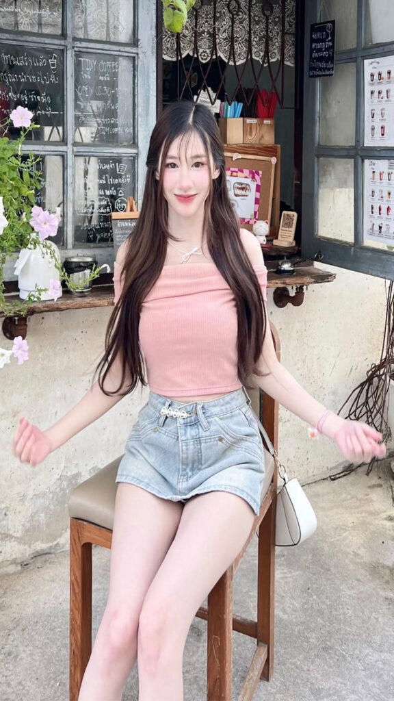 เย็ดสาวทางบ้านหุ่นดี