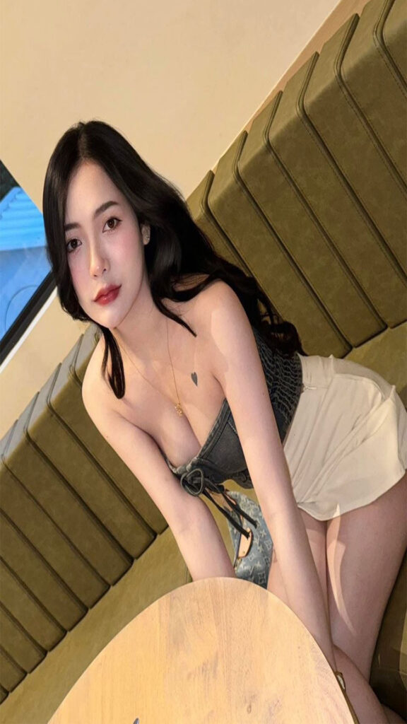 สาวไทยนมใหญ่น่าเย็ด