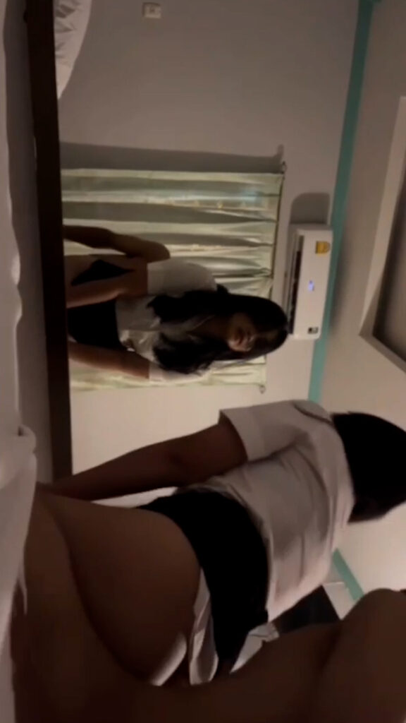 คลิปหลุดม่านรูด