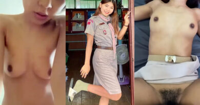 คลิปหลุดยอดนิยม เย็ดครูสาวคาชุดหลังกลับจากโรงเรียน ขย่มควยครางเสียวหี เรียกผัวจ๋า