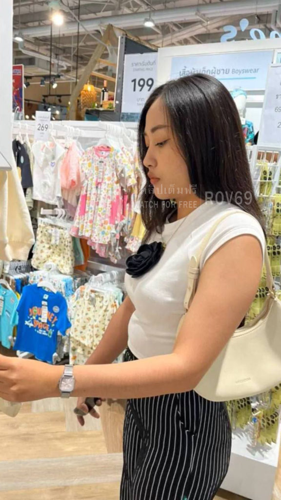 คลิปหลุดเย็ดหัวหน้า