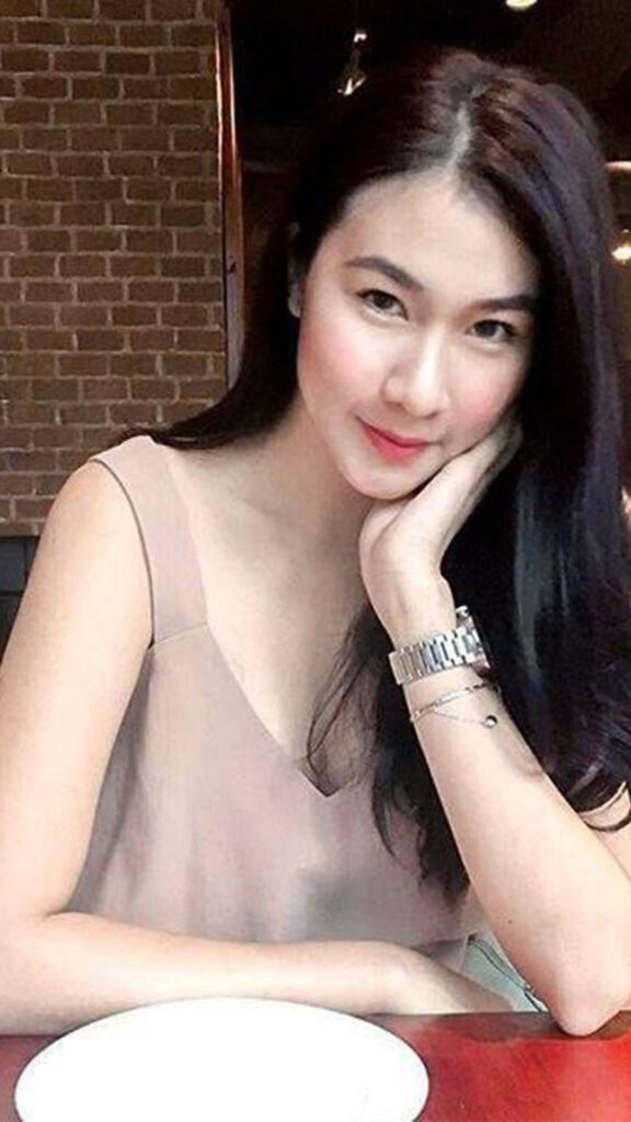 เย็ดสาวเด็ดๆ