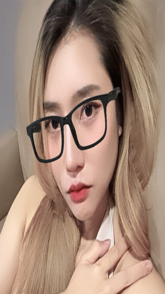 หลุดสาว บีบนมโชว์