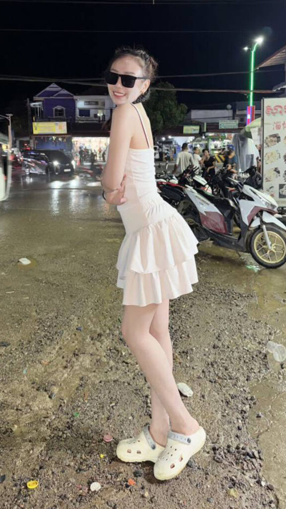 สาวหีเนียน
