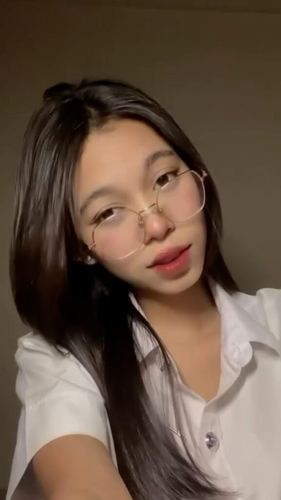 หลุดนักศึกษา